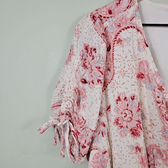 Torrid Swiss Dot Surplice Midi Dress – White & Pink 0 - Picture 11 of 11